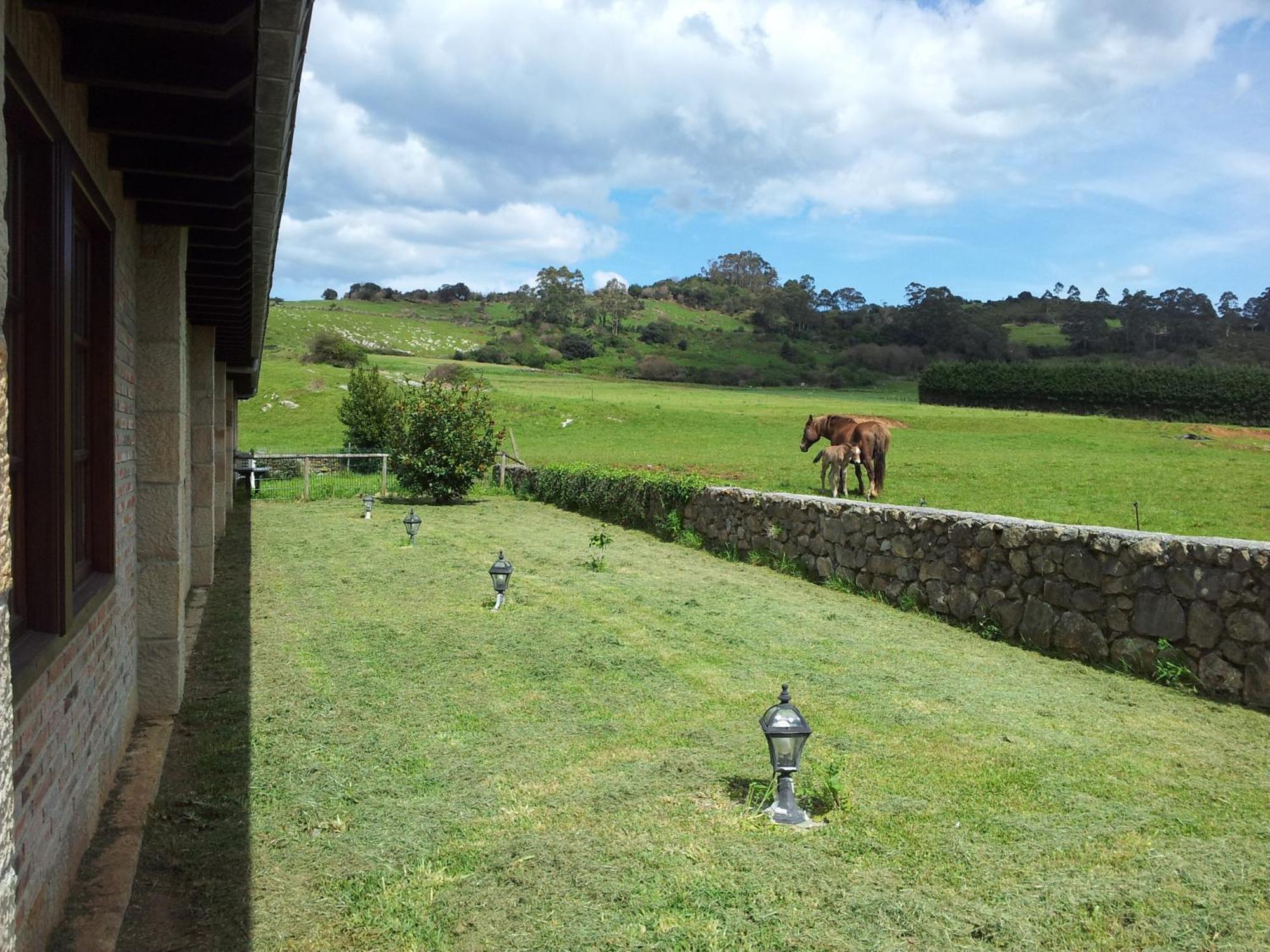 Posada La Roblera Orena Luaran gambar